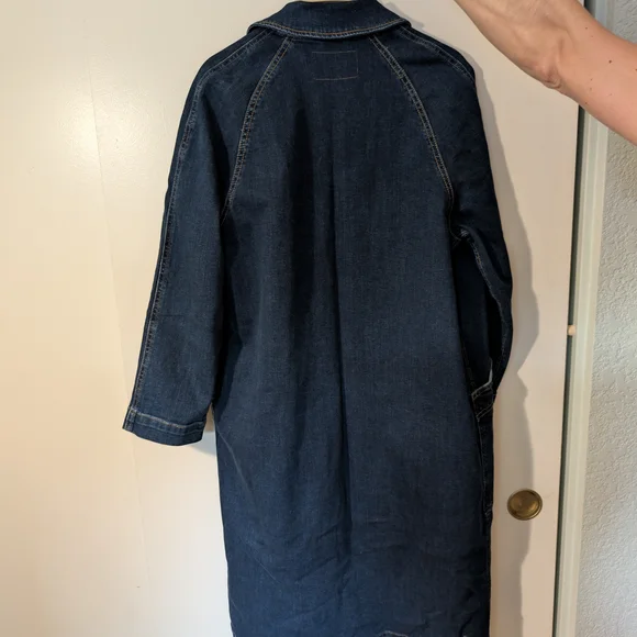 Banana Republic Blue Jean Jacket Relaxed Fit - Picture 2 of 9